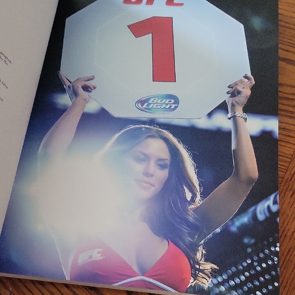 MMA Now! Book - Picture 2 of 4